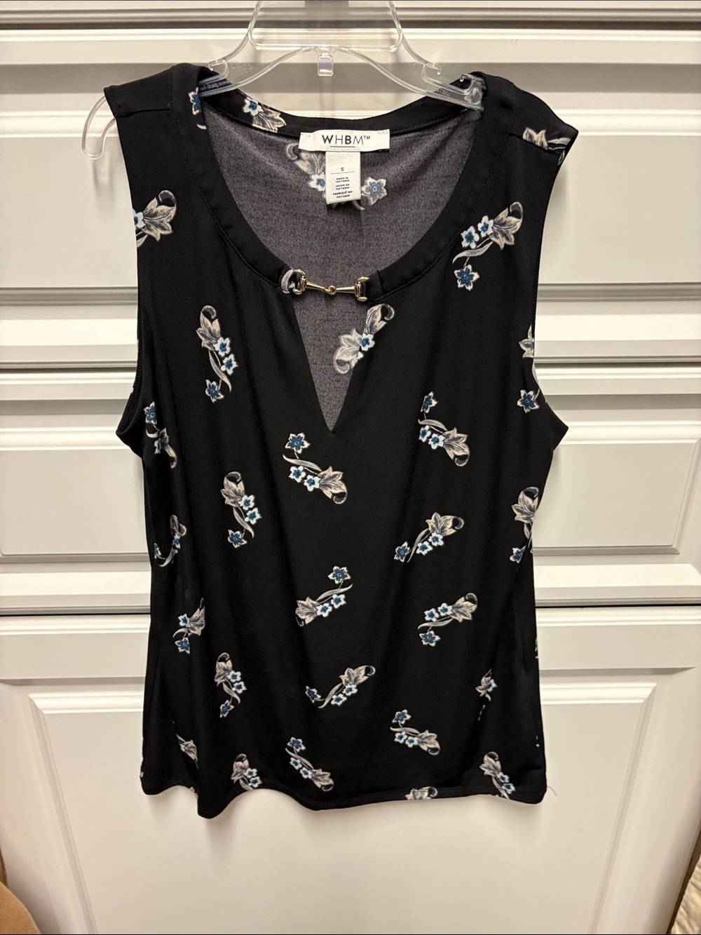 White House Black Market Black Floral V‑Neck Sleeveless Top with Bar Accent